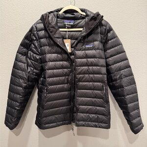 Patagonia Men's Black Insulated Puffer Jacket
